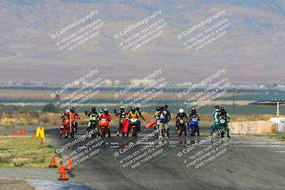 media/Aug-13-2023-CRA (Sun) [[1cfc37a6fb]]/Race 4 400 Superbike/Race/